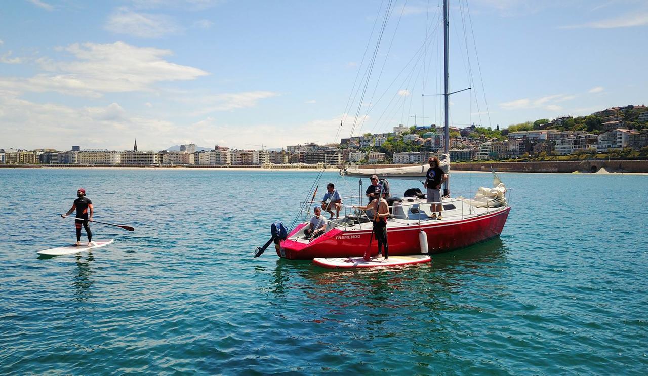 Surfing Etxea - Surf Hostel San Sebastián Eksteriør billede